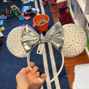 BaubleBar Silver and White Mouse Ears Headband